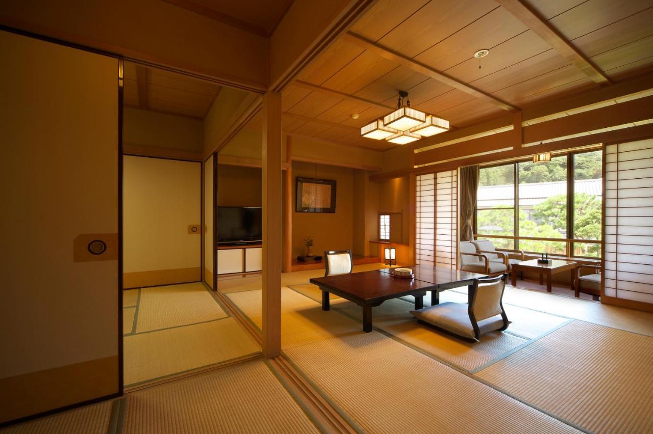 Kagetsutei Hotel Shimoda  Buitenkant foto